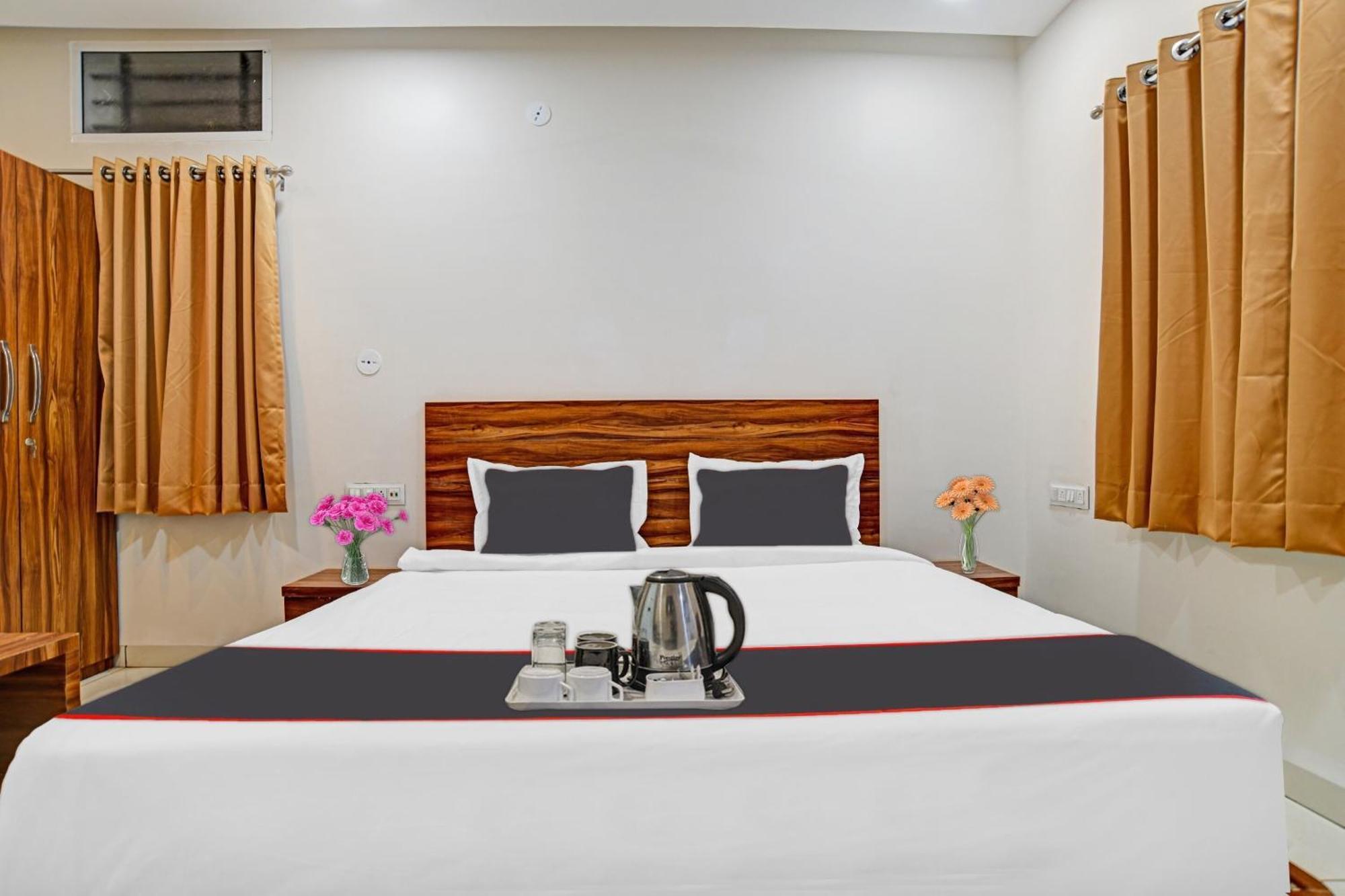 Hotel O Blue Sky Індаур Екстер'єр фото
